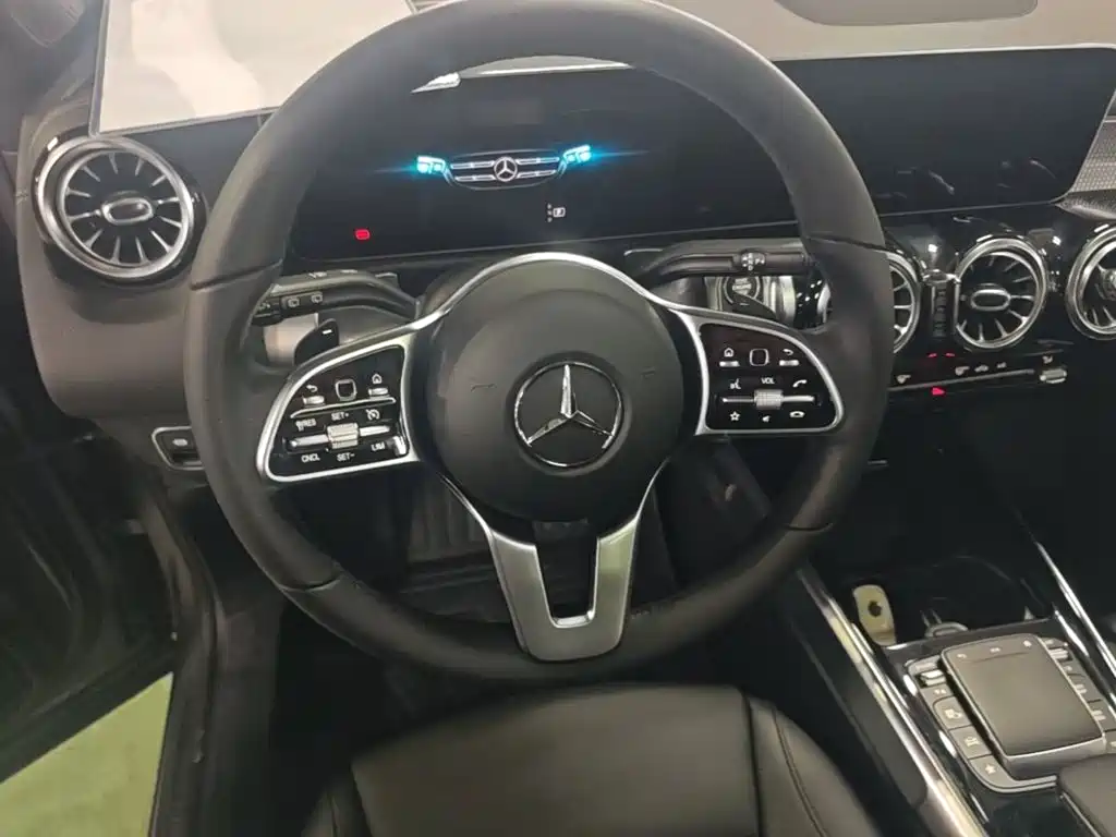 Mercedes-Benz GLB 2020 — фото 11