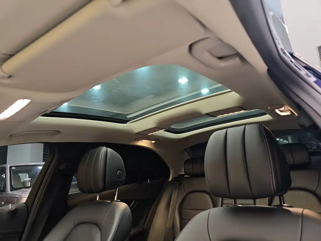 Mercedes-Benz C-Class 2020 — фото 12