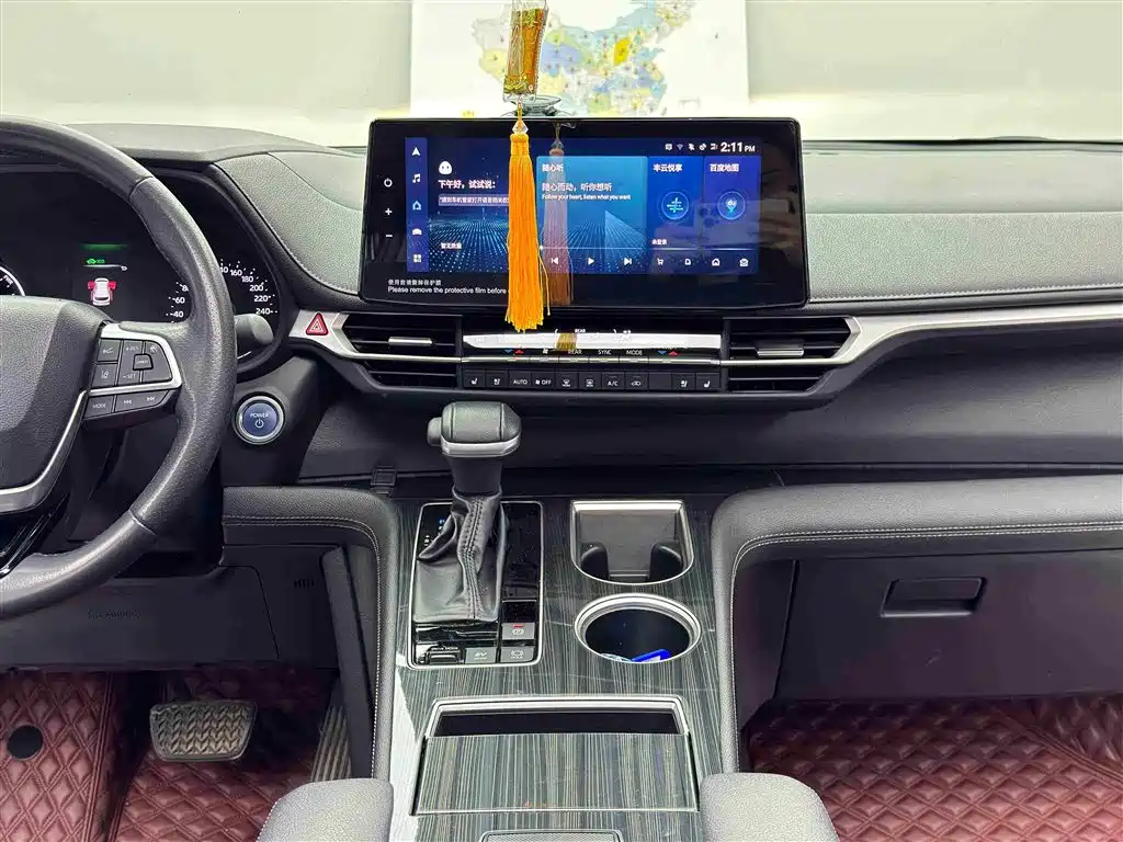 Toyota Sienna 2024 — фото 10