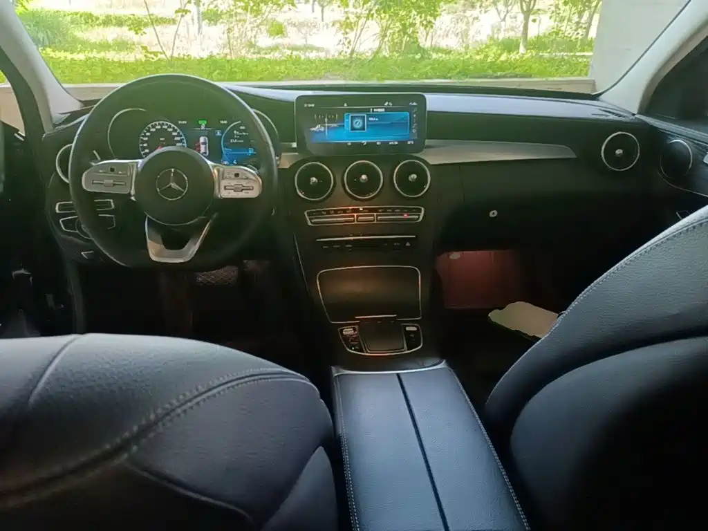 Mercedes-Benz C-Class 2020 — фото 10