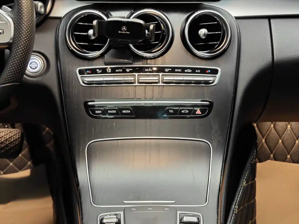 Mercedes-Benz C-Class 2020 — фото 19
