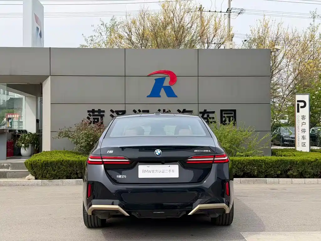 BMW i5 2025 — фото 4