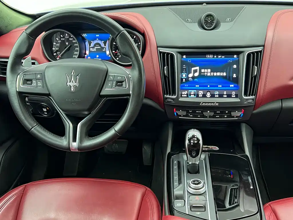 Maserati Levante 2017 — фото 9
