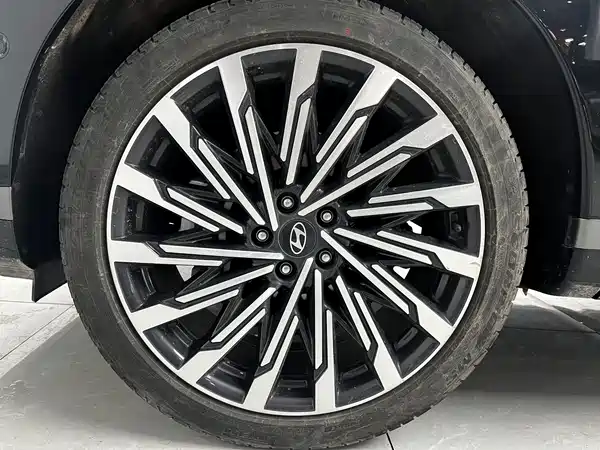Hyundai Santa Fe 2024
