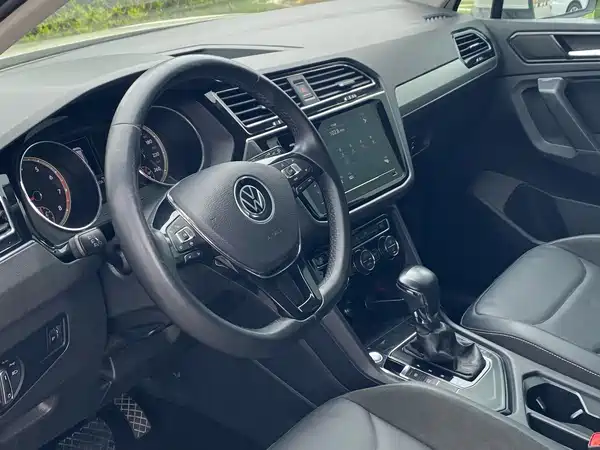 Volkswagen Tiguan L 2021