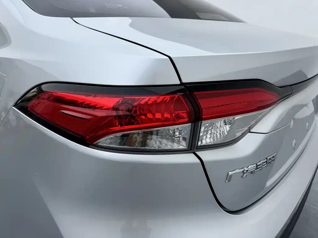 Toyota Levin 2022 — фото 15