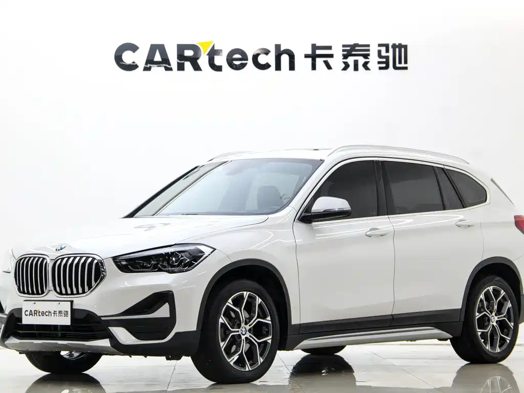 BMW X1 2021 — фото 1