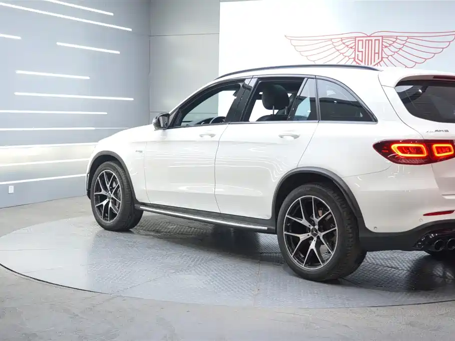Mercedes-Benz GLC AMG 2022 — фото 5