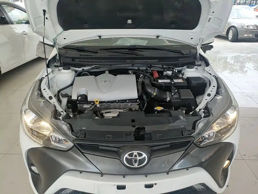 Toyota Yaris L 2016 — фото 20