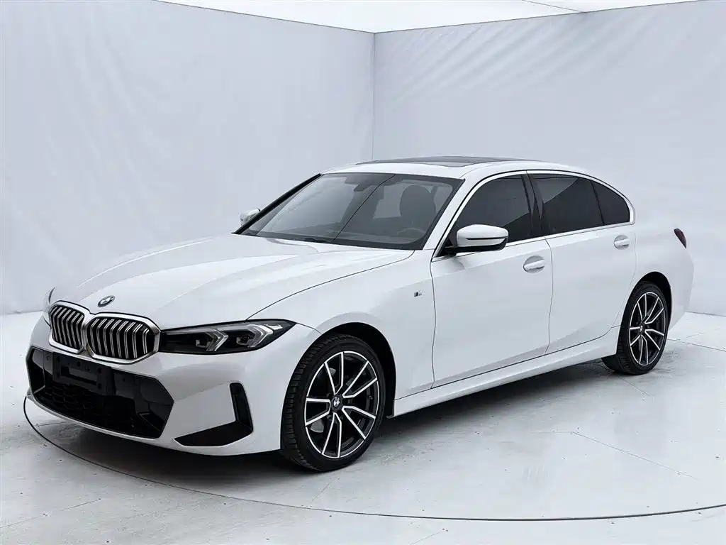 BMW 3 Series 2023 — фото 1