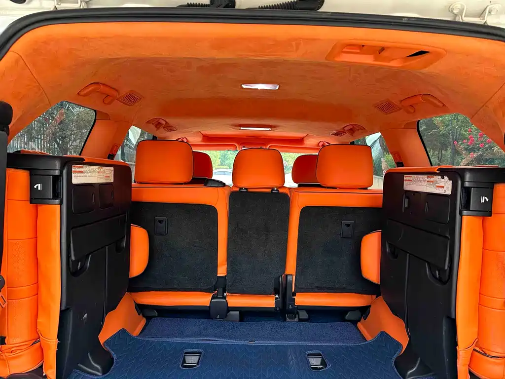 Toyota Land Cruiser 2020 — фото 12