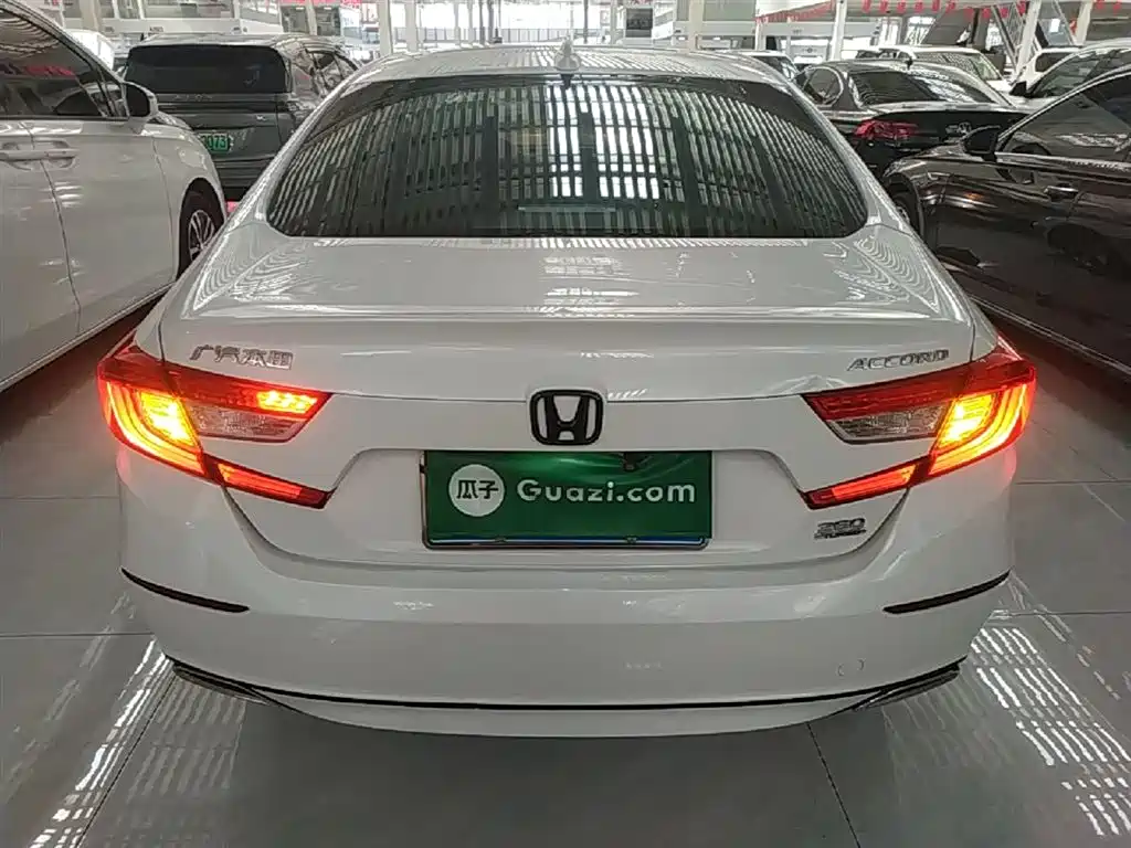 Honda Accord 2020 — фото 6