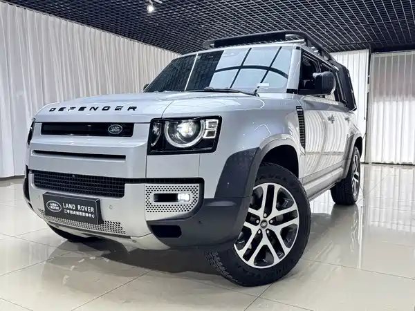 Land Rover Defender 2020