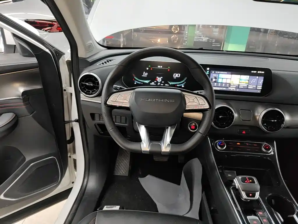 Dongfeng Fengxing T5 EVO 2021 — фото 11