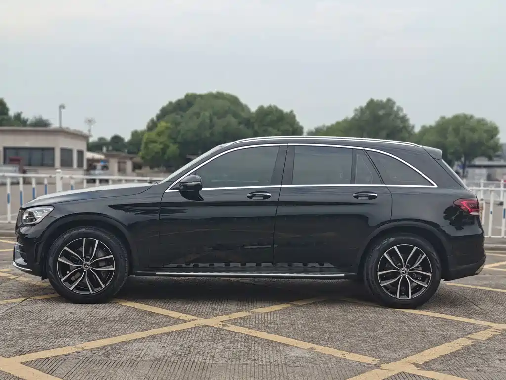 Mercedes-Benz GLC 2021