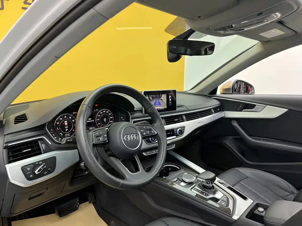 Audi A4L 2017
