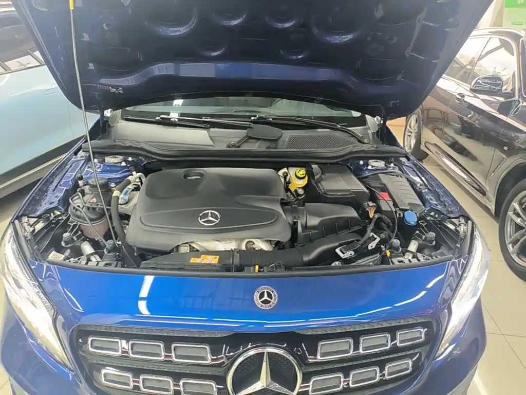 Mercedes-Benz GLA 2018 — фото 20