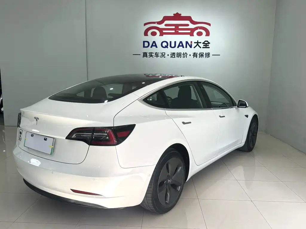 Tesla Model 3 2019 — фото 12