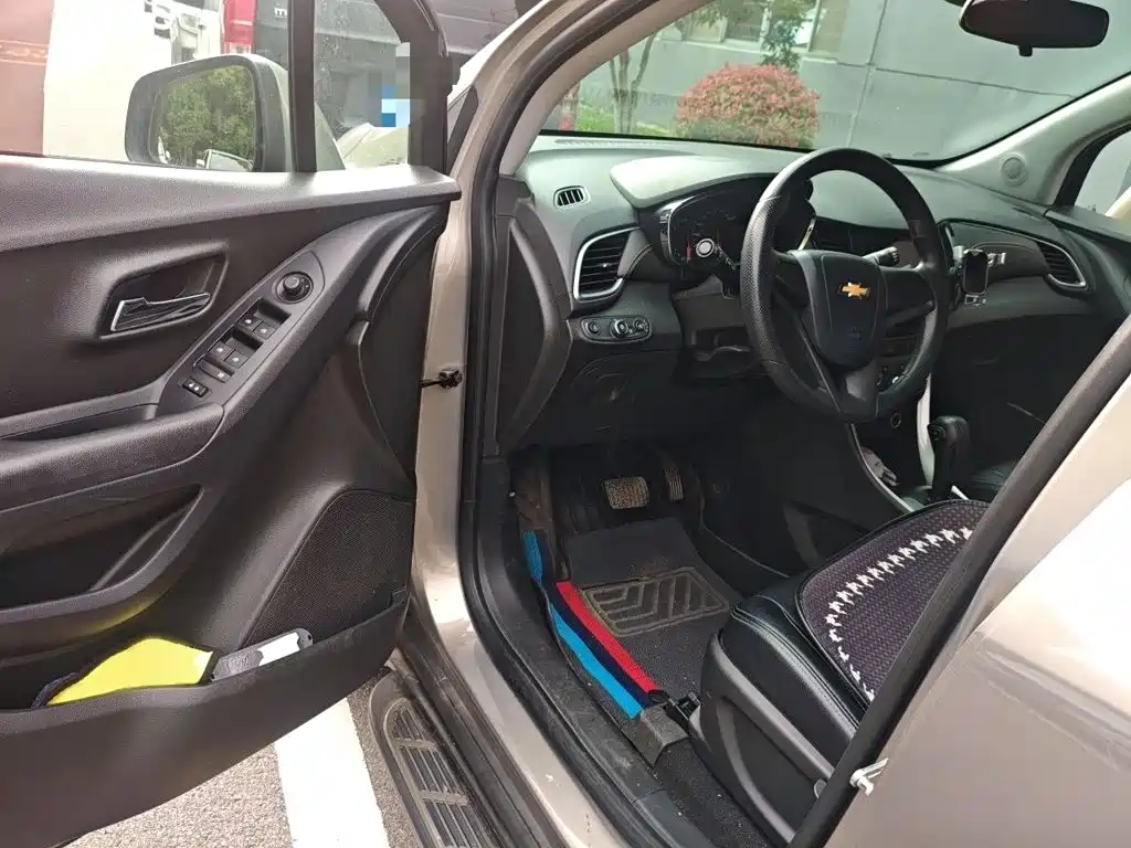 Chevrolet Trax 2017 — фото 14
