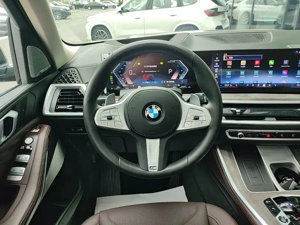 BMW X5 2024 — фото 11