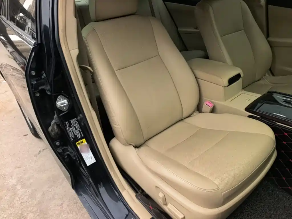 Toyota Camry 2016 — фото 25