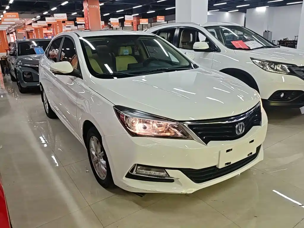 Changan V7 2017 — фото 4