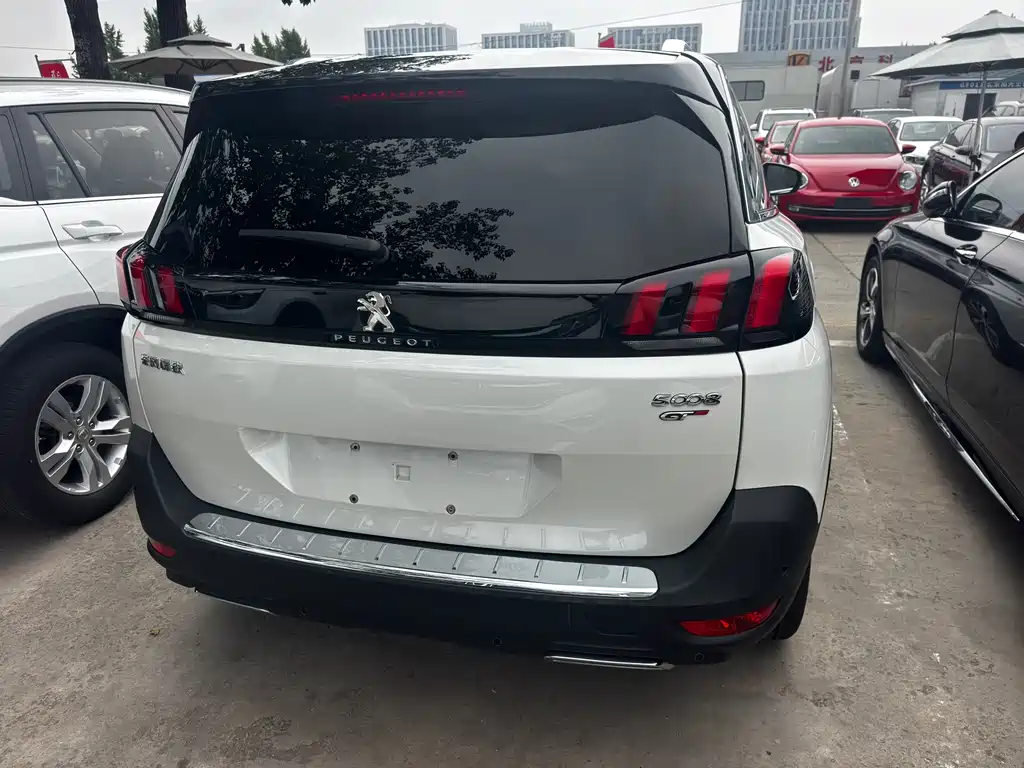 Peugeot 5008 2018 — фото 20