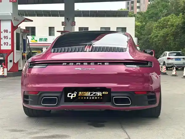 Porsche 911 2024