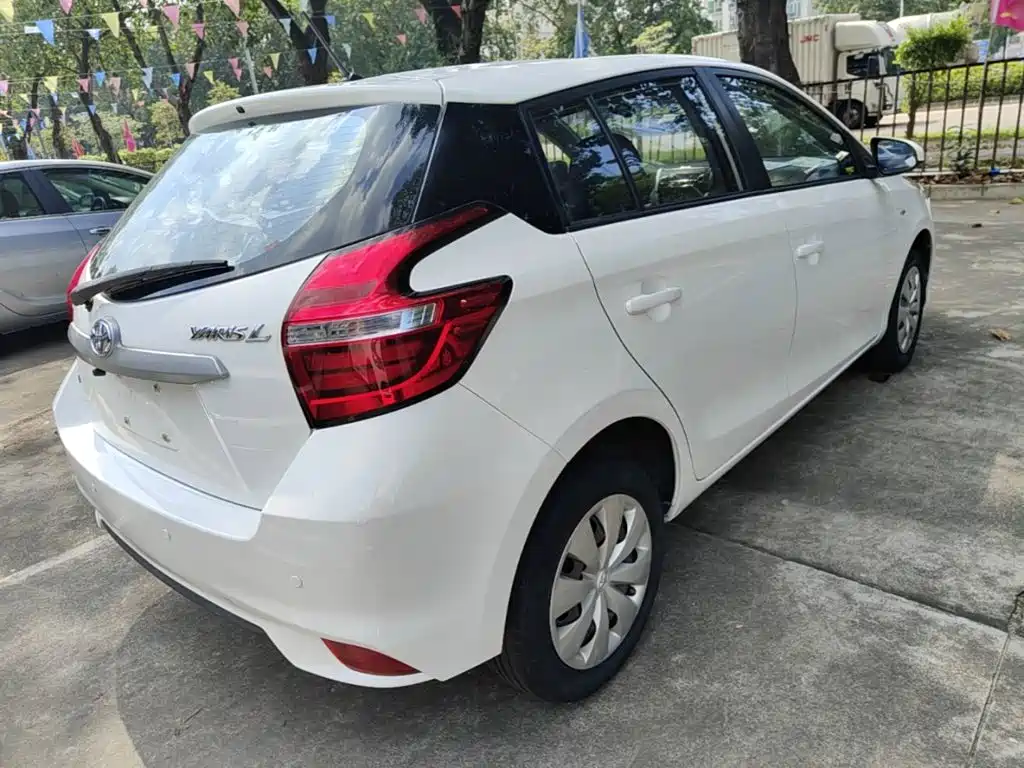 Toyota Yaris L 2019