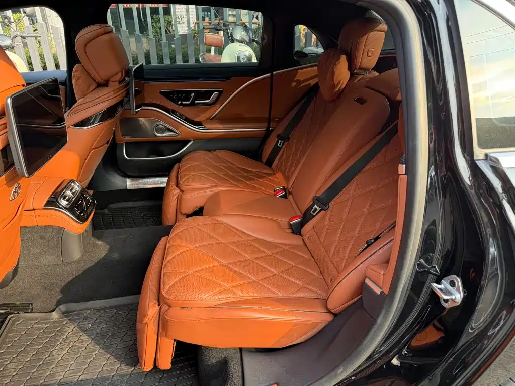 Mercedes-Benz Maybach S-Class 2021 — фото 12