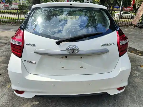 Toyota Yaris L 2019