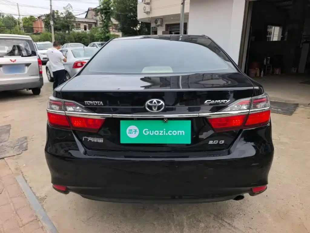 Toyota Camry 2016 — фото 6