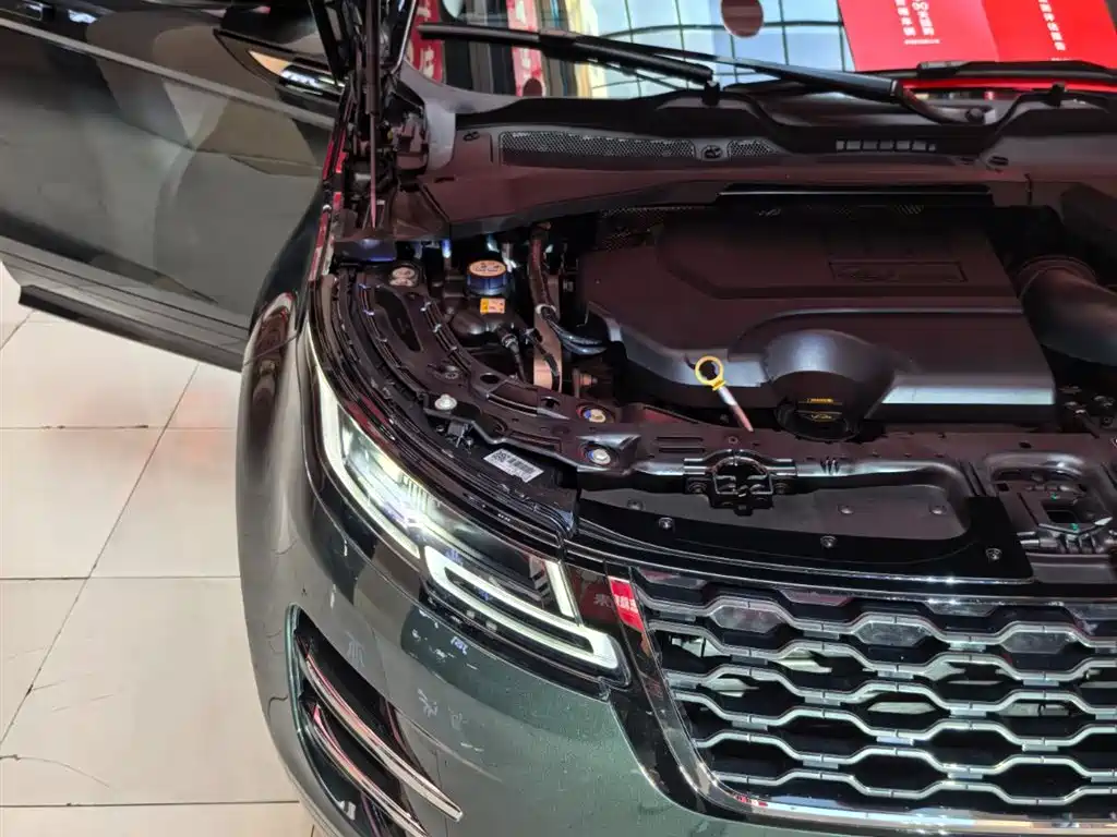 Land Rover Evoque 2021 — фото 24