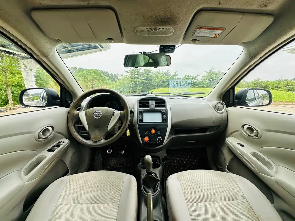 Nissan Sunny 2015 — фото 16
