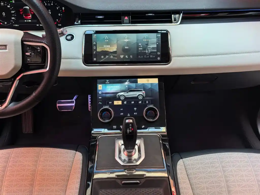 Land Rover Evoque 2021 — фото 12