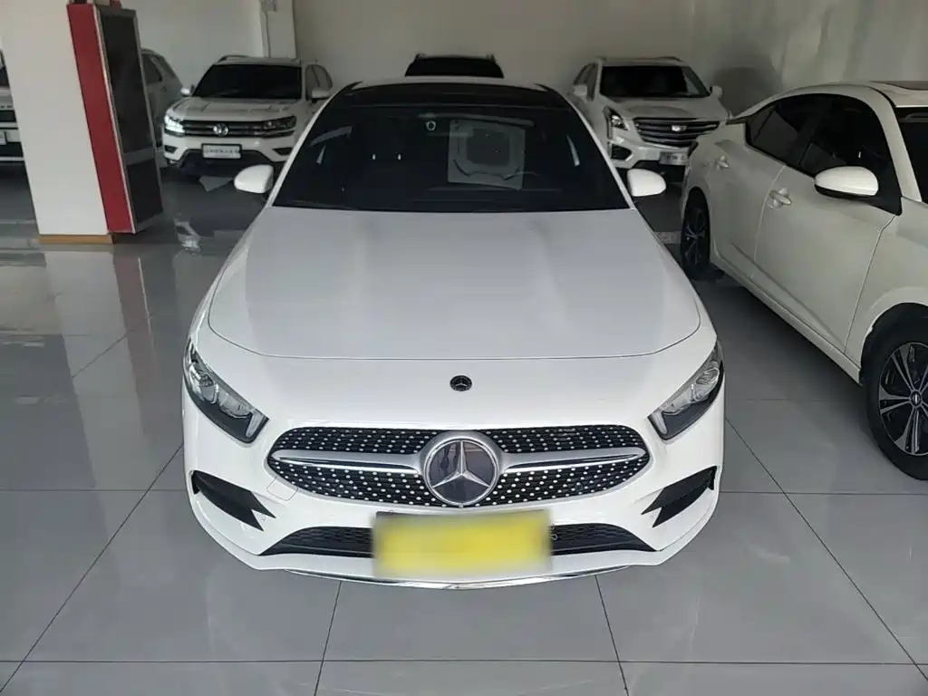 Mercedes-Benz A-Class 2021 — фото 3