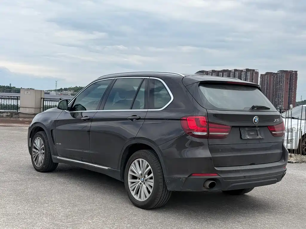 BMW X5 2015 — фото 11