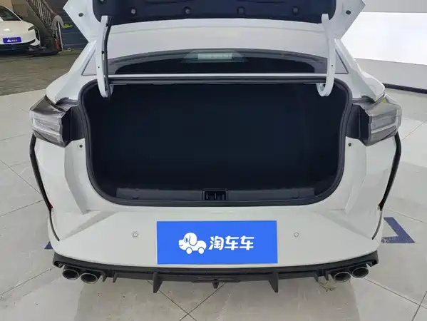 Dongfeng Yixuan 2023
