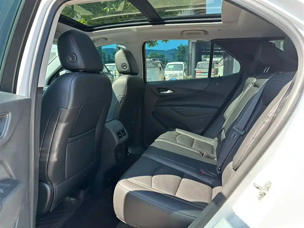 Chevrolet Equinox 2019 — фото 14