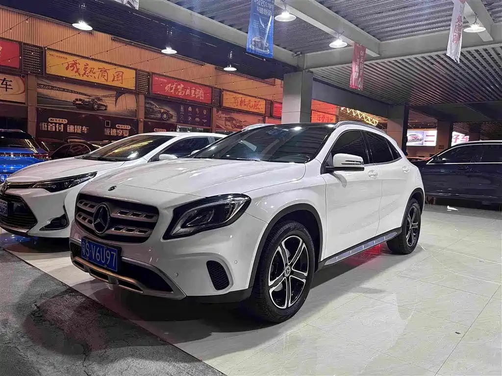 Mercedes-Benz GLA 2019 — фото 1