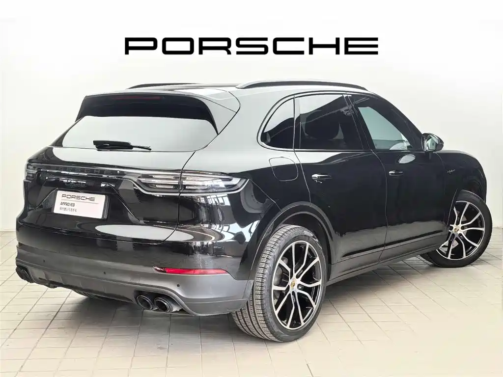 Porsche Cayenne Hybrid 2023 — фото 7