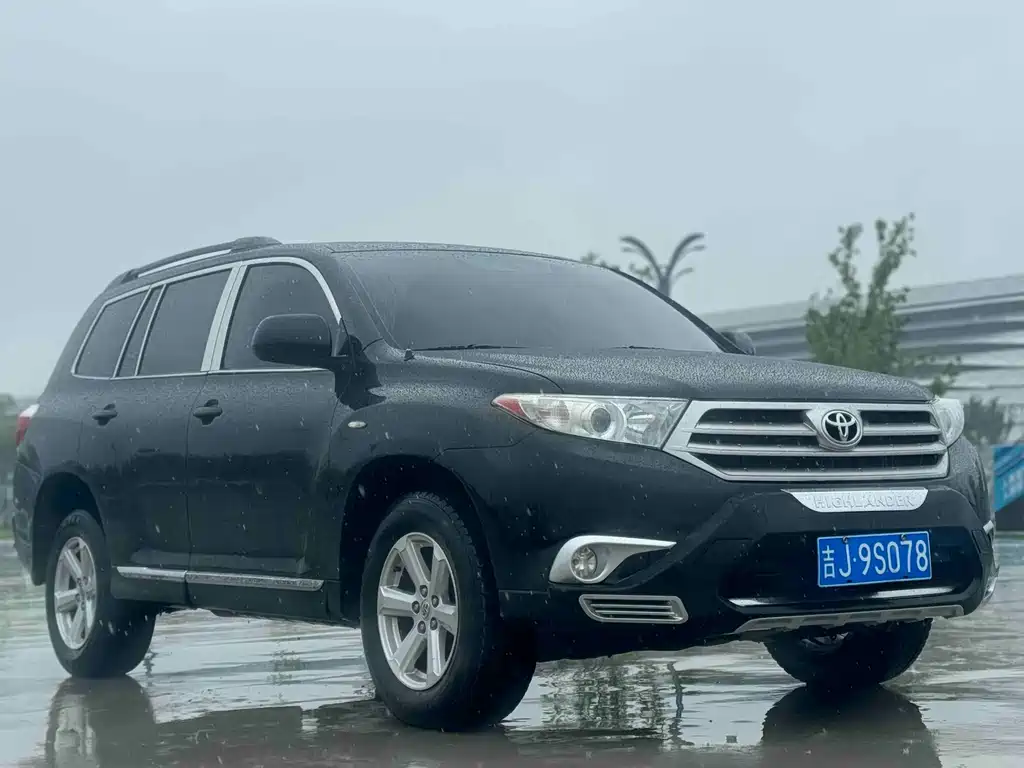 Toyota Highlander 2015 — фото 3