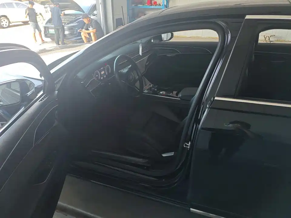 Audi A8 2019