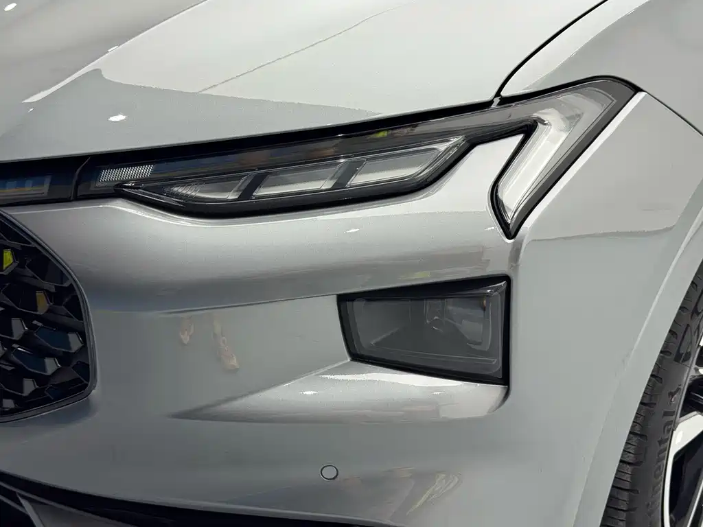 Ford EVOS 2022 — фото 14