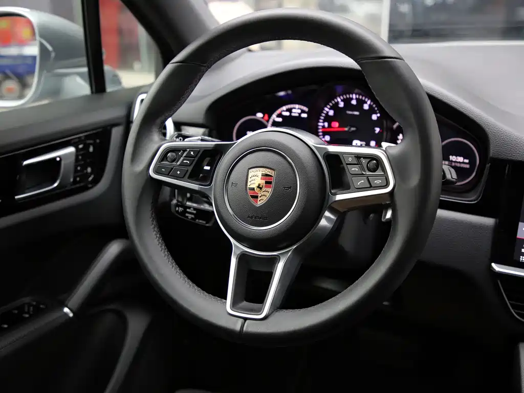 Porsche Cayenne 2022 — фото 10