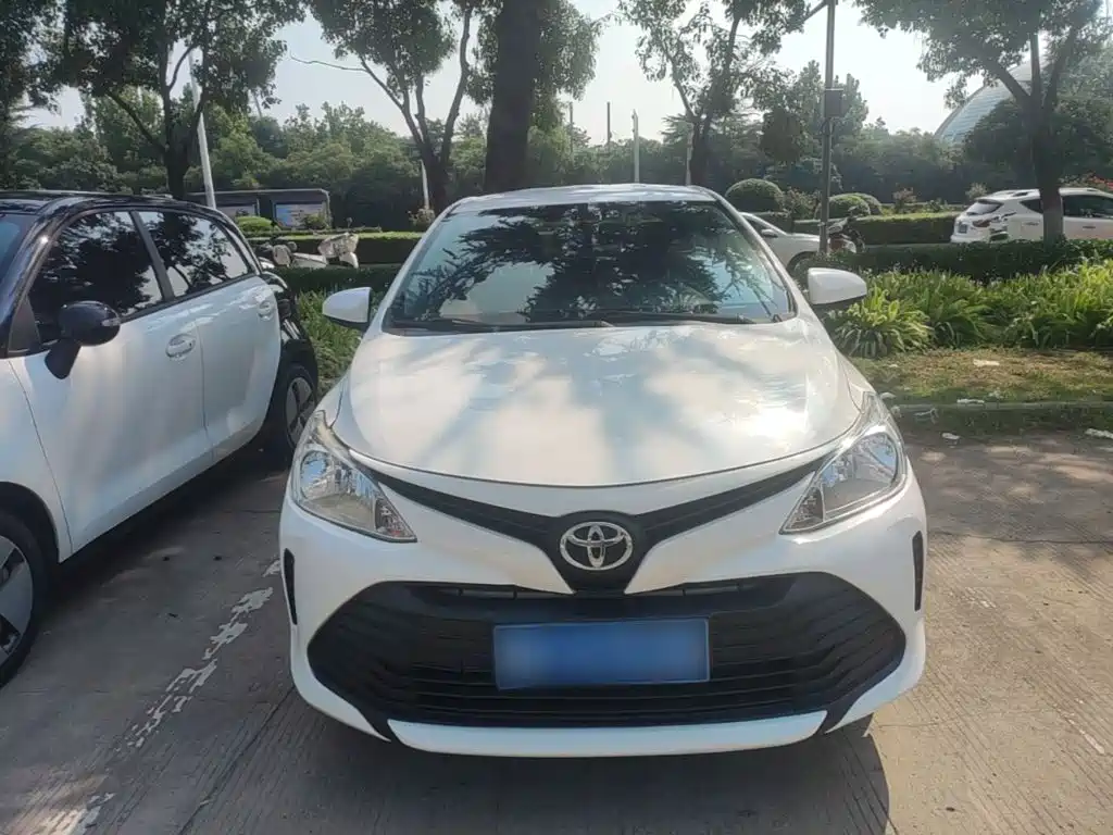 Toyota Vios 2017 — фото 3