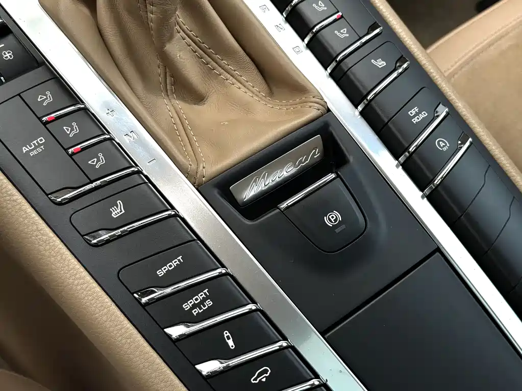 Porsche Macan 2014 — фото 13