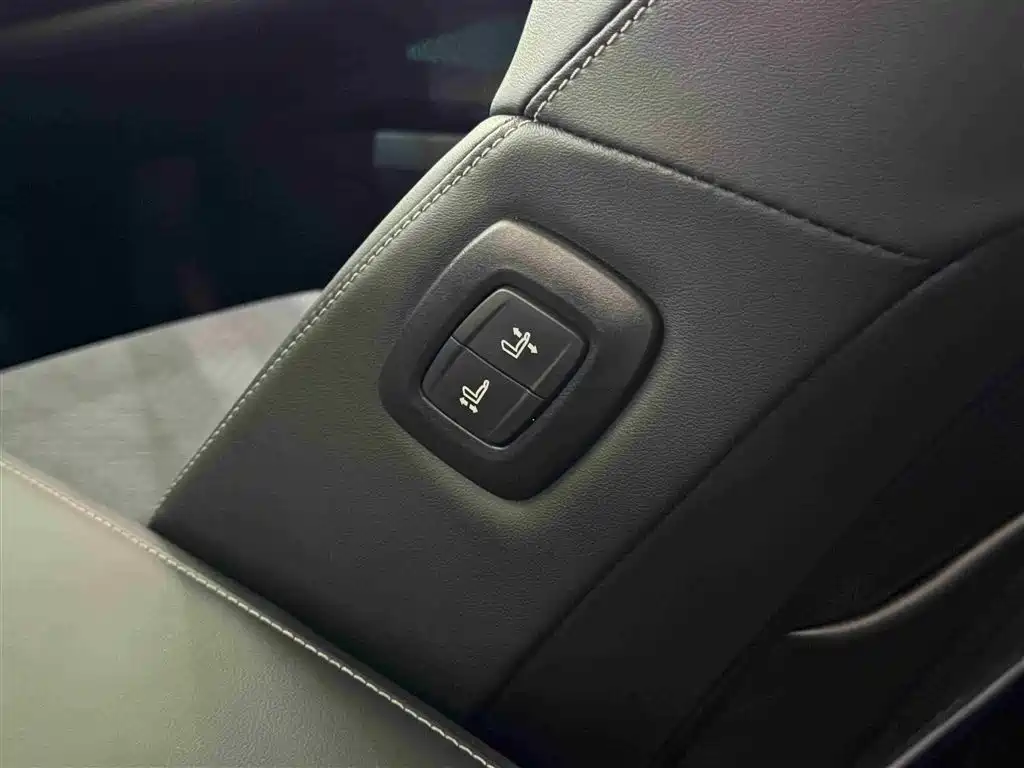 Toyota Camry 2024 — фото 14