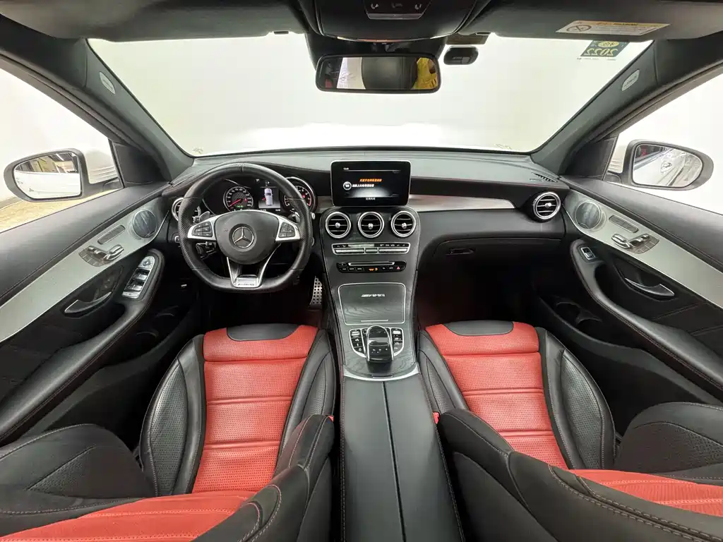 Mercedes-Benz GLC AMG 2020 — фото 13
