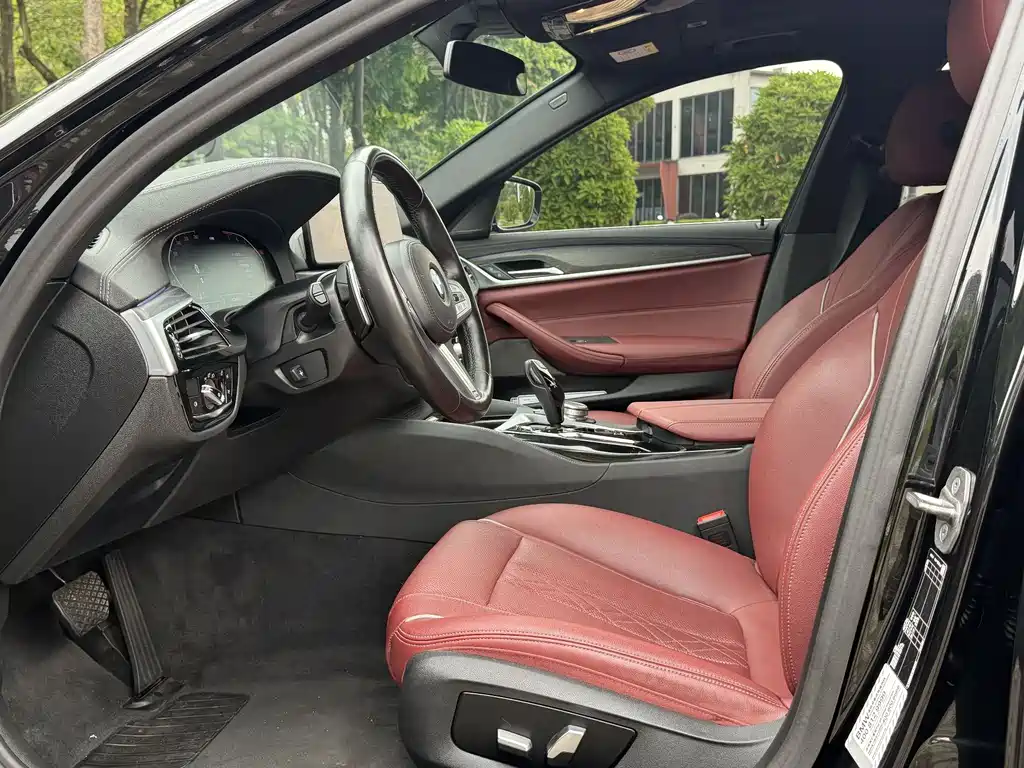 BMW 5 Series 2022